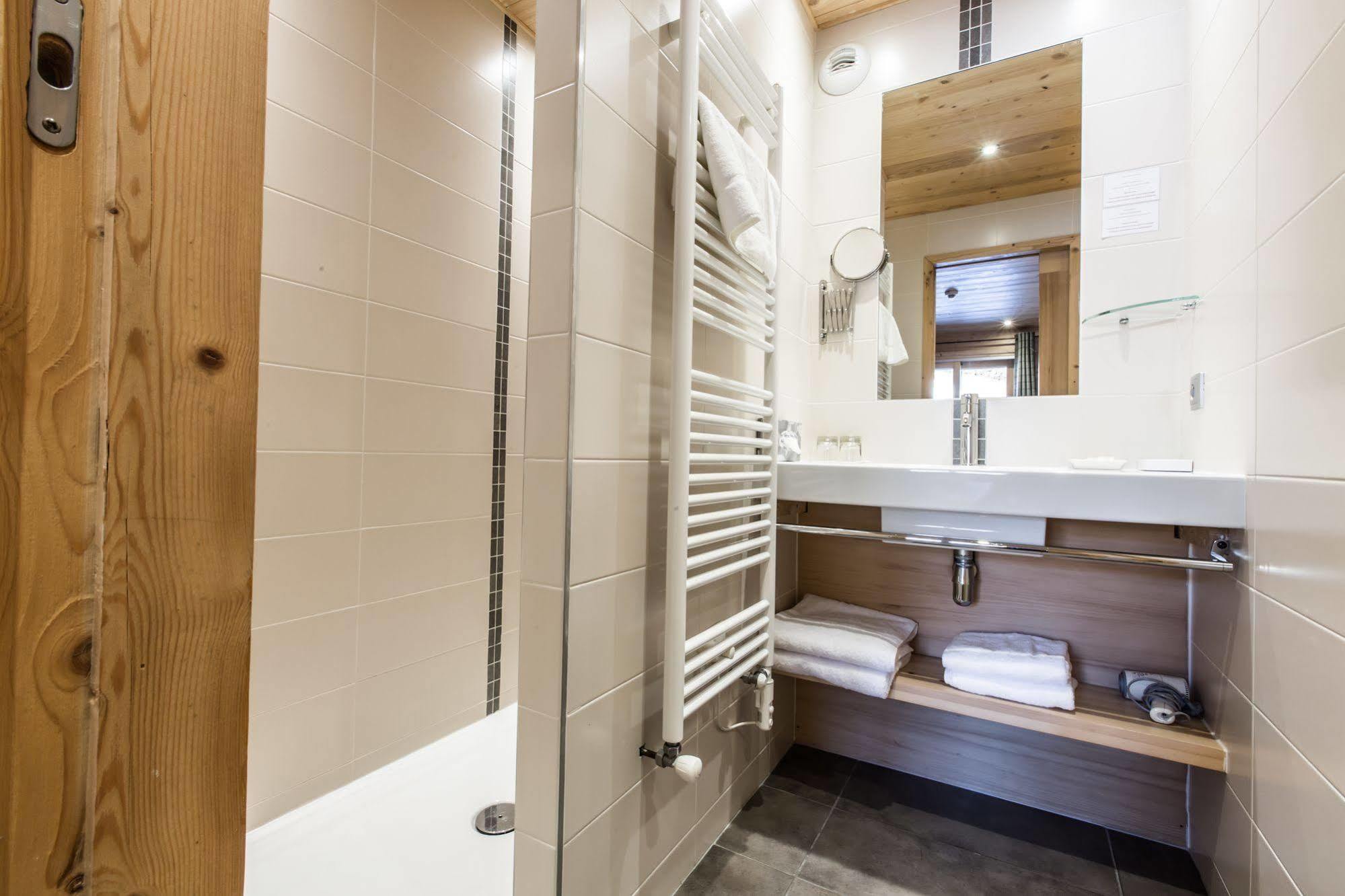 Hotel Spa Crychar 레게츠 외부 사진